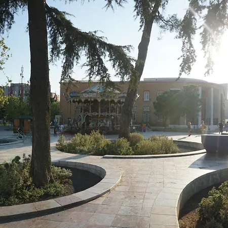 Center 12 Lägenhet Tirana
