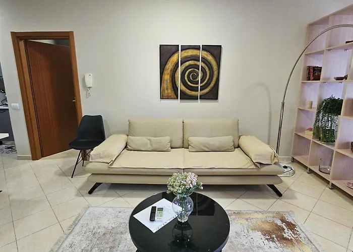 Center 12