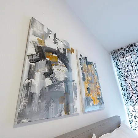 Center 12 Apartment *