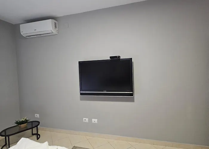 Center 12 Tirana